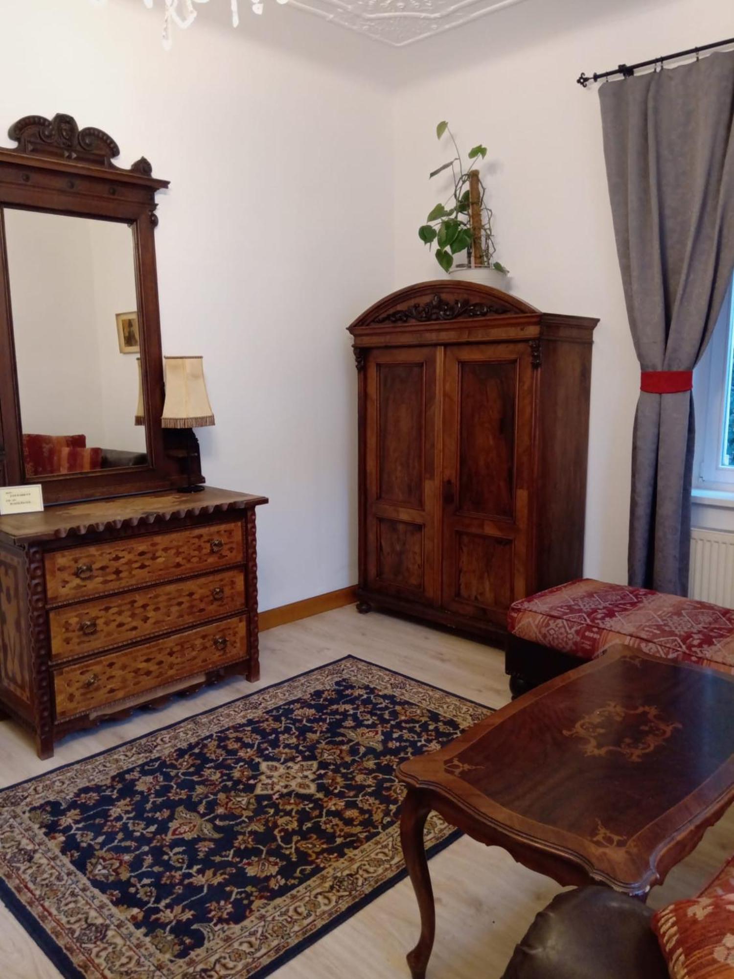 Historic Villa Apartments ปราก ภายนอก รูปภาพ