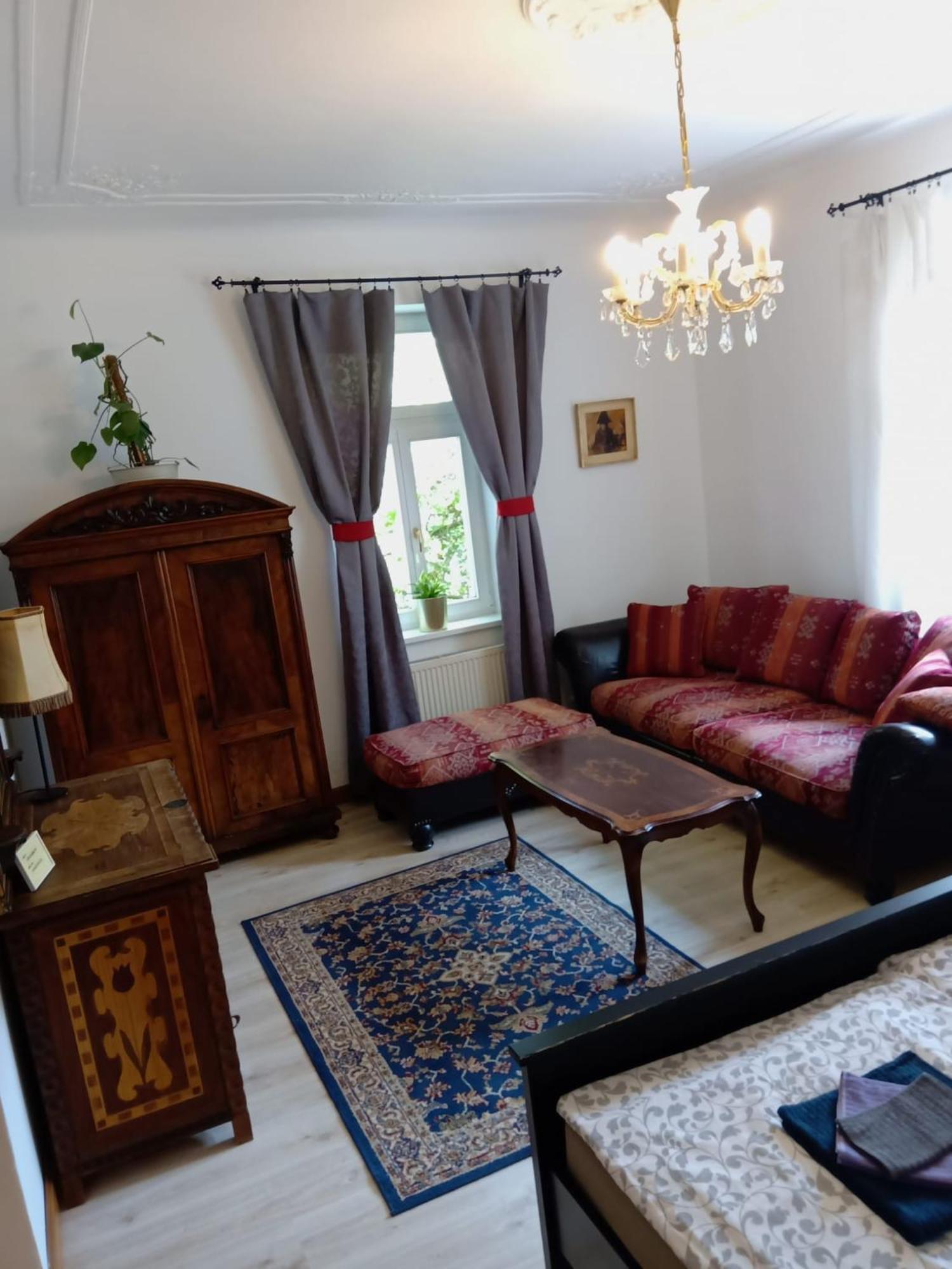 Historic Villa Apartments ปราก ภายนอก รูปภาพ